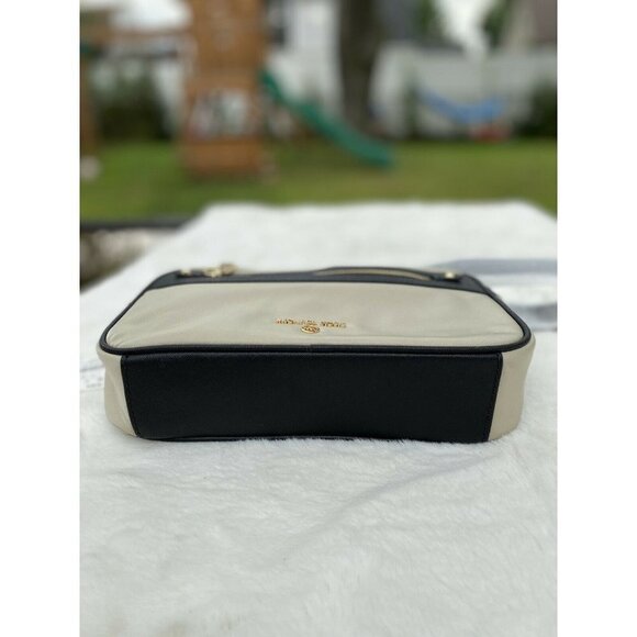 Michael Kors Jet Set Charm Beige Black Large EW Ny - Picture 4 of 5